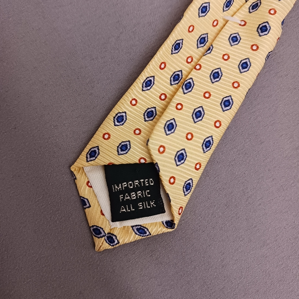Bloomingdales Joseph & Lyman Men's Dress Tie - Picture 2 of 5